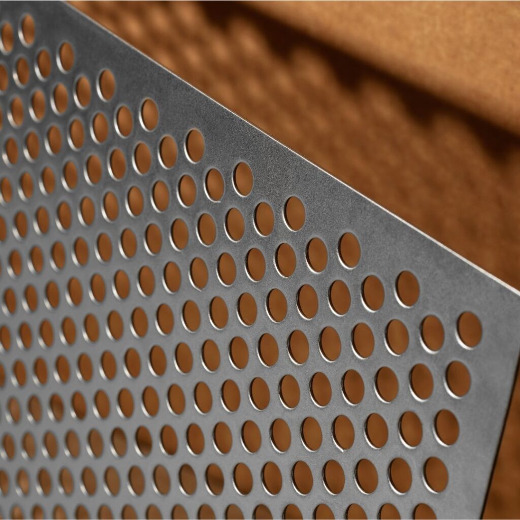 Hole Dia Ø 8mm in 1mm Thickness MS sheet